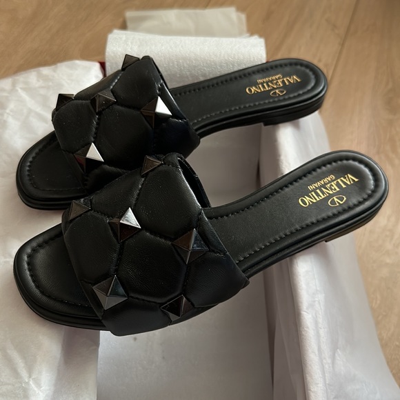 Valentino Slides Size 8 - Picture 11 of 14